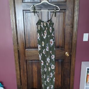 Nine Britton Floral Maxi Dress